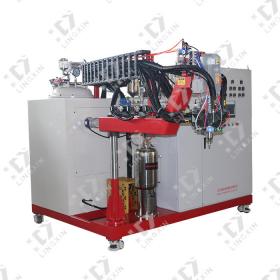 聚氨酯注射成型機(jī)